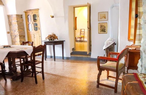 Ceriana House | Holiday Home Casa del Pittore by Interhome