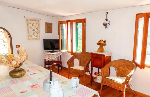 Ceriana House | Holiday Home Casa del Pittore by Interhome