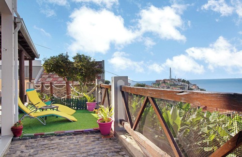 Ponta do Sol House | Holiday Home 'Casa Carreira' with Sea View, Pool & Wi-Fi