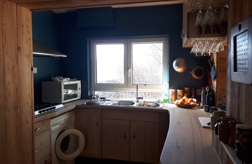 Puy-Sanieres House | Holiday Home "Charmante Maison Familliale Lac" with Lake View & Private Garden