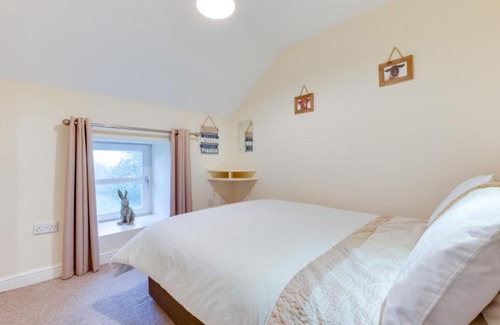 Margam House | Holiday Home Cilybe by Interhome