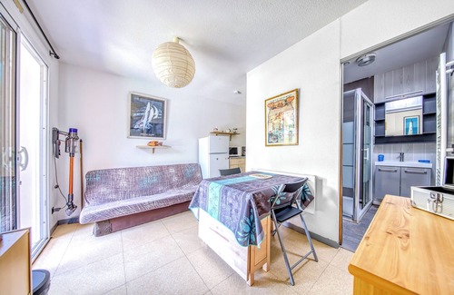 Hourtin Port House | Holiday Home - Comfortable Chalet in Pedestrian Residence with Garden & Parking