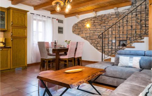 Rakalj House | Holiday Home Dalmatinska Croatia