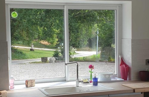 Notre-Dame-de-Sanilhac House | Holiday Home 'De Peyrinet' with Private Terrace, Garden and Air Conditioning