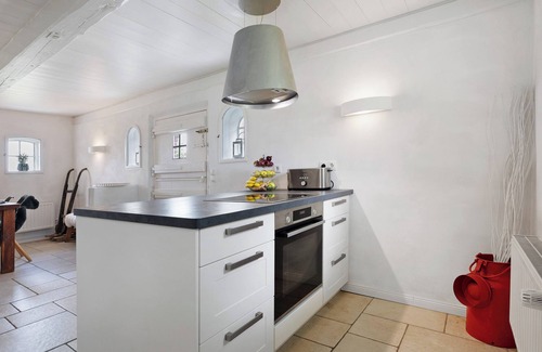 Dagebuell House | Holiday Home 'Deichkate' – Vacation in a Historic Monument with Panoramic Views