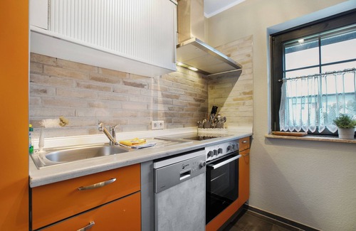 Norderhafen House | Holiday home "Deichkönig" directly in the spa centre, private terrace and WLAN