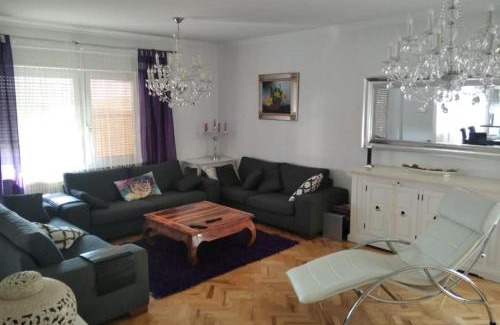 Dugo Selo House | Holiday Home Dugo Selo M&A