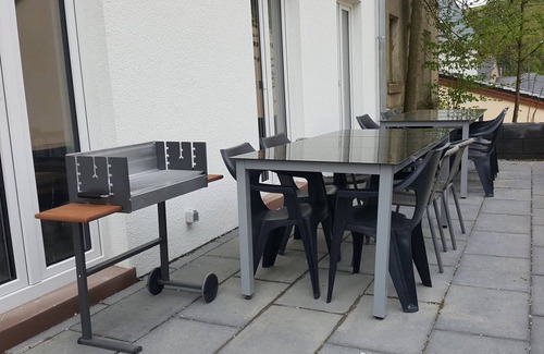 Ammeldingen bei Neuerburg House | Holiday Home 'Eifel Atrium' with Private Terrace and Wi-Fi