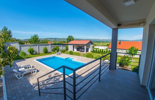 Blagaj House | Holiday Home Endless Summer