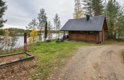 Lotjola House | Holiday Home Etelärinne by Interhome