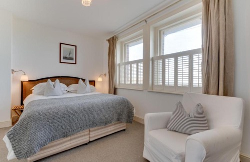 Fairlight House | Holiday Home Fairlight Coastguard by Interhome