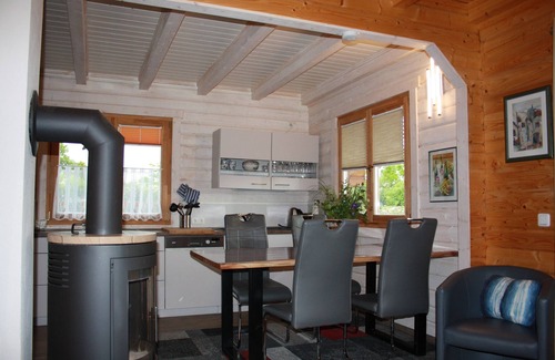 Gross Nemerow House | Holiday Home 'Ferienhaus Zuehlke' with Lake View, Private Terrace and Wi-Fi