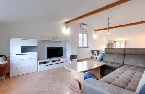 Petrovija House | Holiday Home Finida by Interhome