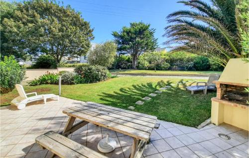 Plouguerneau House | Holiday Home Fleurac P-697