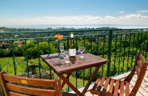 Salfold House | Holiday Home Fokas - ABR123 by Interhome