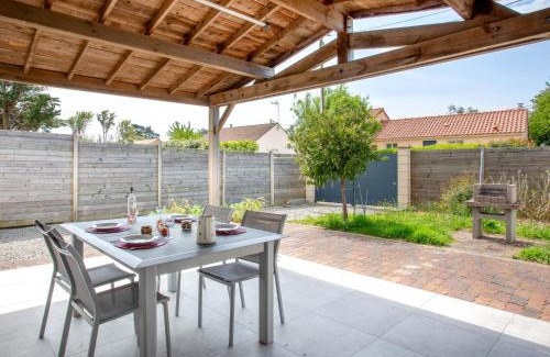 La Bernerie-en-Retz House | Holiday Home L'Effet Mer by Interhome