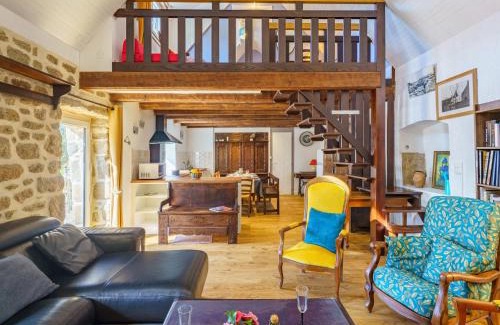 Plobannalec-Lesconil House | Holiday Home la chaumière de Quélarn by Interhome