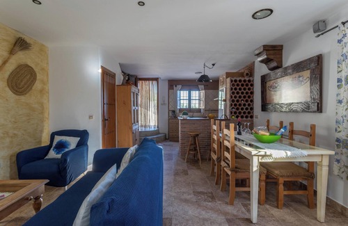 Frigiliana House | Holiday Home "Fuente Luz Cottage" with Mountain View, Pool, Wi-Fi, Terrace & Garden