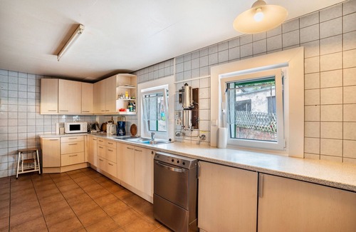 Zieflesberg House | Holiday Home 'Gaistal 32' with Mountain View, Private Terrace and Wi-Fi