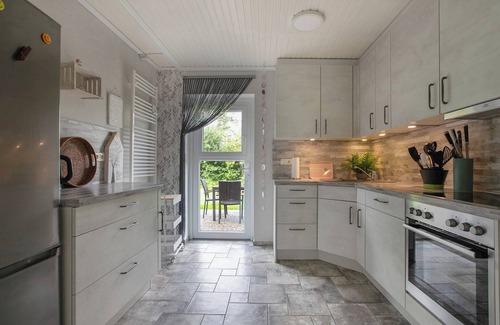Hillgroven House | holiday home 'Hus An Diek' with Shared Garden and Wi-Fi