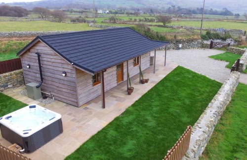 Talybont House | Holiday Home Idnusia by Interhome