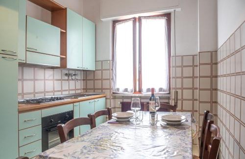 Marina di Massa Apartment | Holiday Home Il Pontile in Marina di Massa, apartments with private outdoor area, just 400 meters from the sea