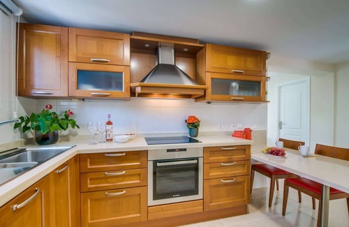es Bacares House | Holiday Home in Alcudia with Saltwater Pool