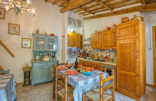 Rivotorto House | Holiday Home in Assisi with Heated Pool