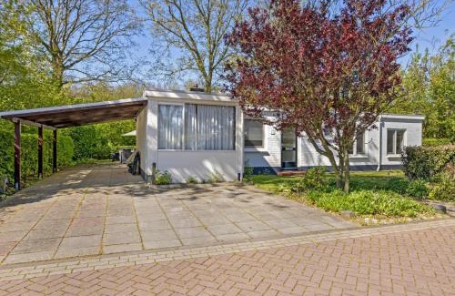 Groot Valkenisse House | Holiday Home in Biggekerke near Seabeach, cleaning included