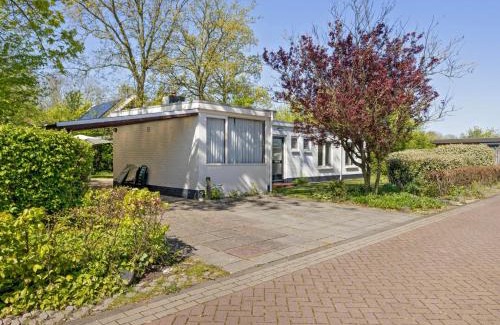 Groot Valkenisse House | Holiday Home in Biggekerke near Seabeach, cleaning included