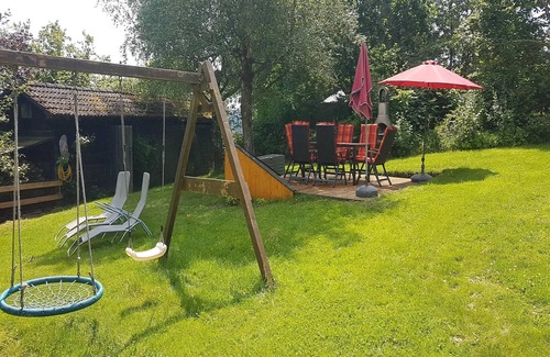 Kerschenbach House | Holiday Home in Kerschenbach near Trier