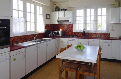Plouhinec House | Holiday Home in Kersiny with Sea Views