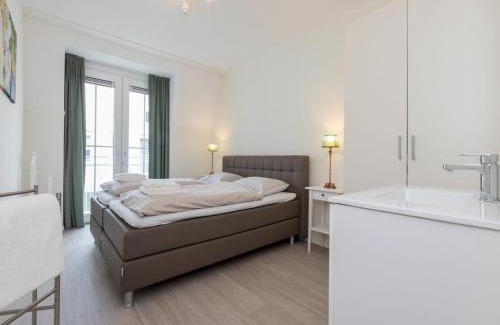 Dishoek House | Holiday Home in Koudekerke near the Beach, cleaning included