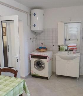 Mali Vareski House | Holiday home in Krnica - Istrien 8733