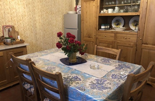 Giugnano House | Holiday Home in Larciano with 3 bedrooms sleeps 6