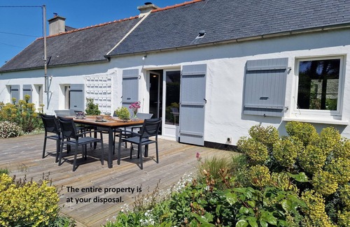 Locquirec House | Holiday Home in Locquirec near Sandy Beaches