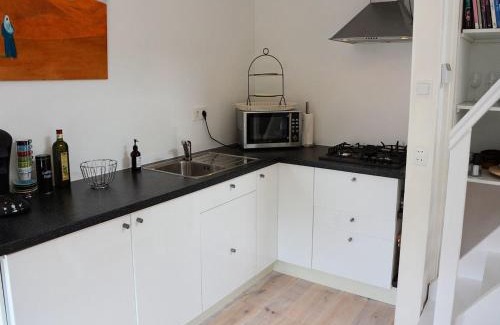 Municipality of Noordwijk House | Holiday Home in Noordwijkerhout by Lake