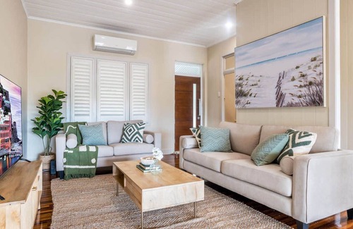 Paddington House | Holiday Home in Paddington