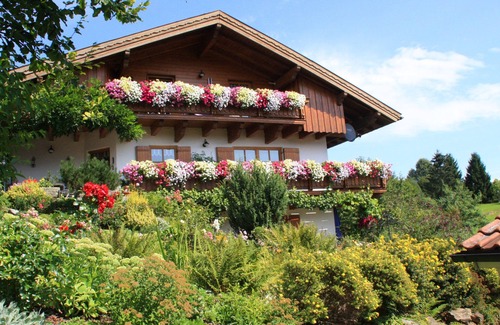 Regen Apartment | Holiday home in quiet location with terace and panoramic view