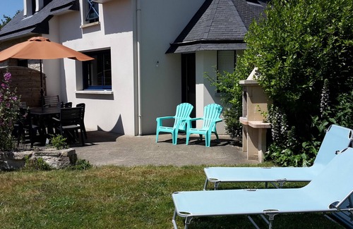 Saint-Jacques Villa | Holiday home in southern Brittany sleeps 2-8, 300 m from the beaches