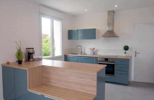 Saint-Pabu House | Holiday Home in St. Pabu near Sandy Beach
