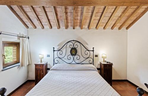 Perugia Apartment | Holiday Home in Umbria with Pool