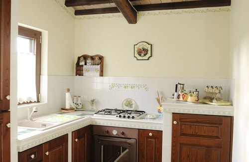 San Lorenzo Nuovo House | holiday home with lake view of BOLSENA