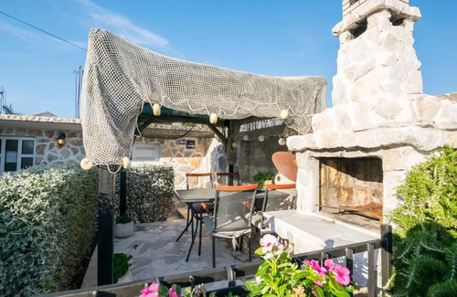 Krapanj House | Holiday Home Ivana
