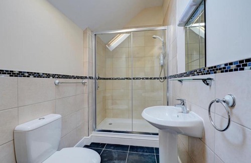Kilgetty House | Holiday Home Ivy by Interhome