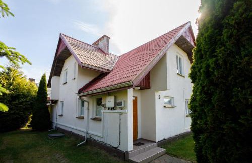 Rowy House | Holiday home Jarzębinowa 9