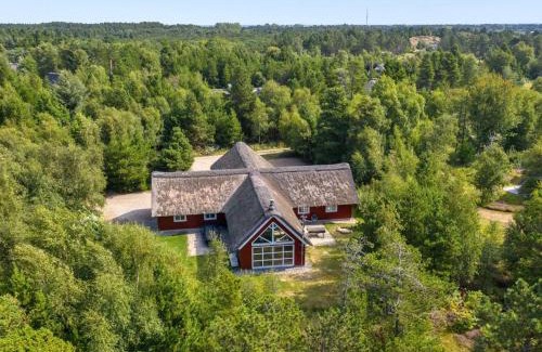 Sønderstrand House | Holiday Home Jenna - 1-4km from the sea by Interhome