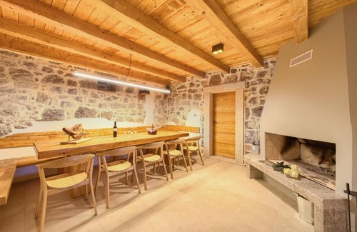 Nenadici House | Holiday Home Jerini Estate by Interhome