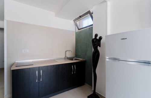 Boncore Apartment | Holiday Home 'Jox House 105' with Shared Pool, Wi-Fi and Air Conditioning
