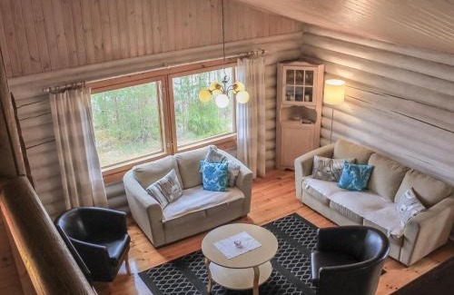 Iltasmaki House | Holiday Home Kalliokoivu by Interhome